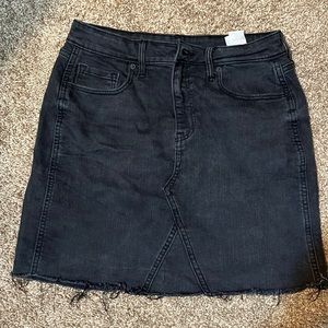 Old Navy, many jean skirt, black, distrucked hem